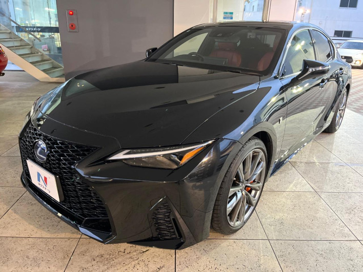 2021 Lexus IS 6AA-AVE30 (UW-6a2b778d920fb)[21]