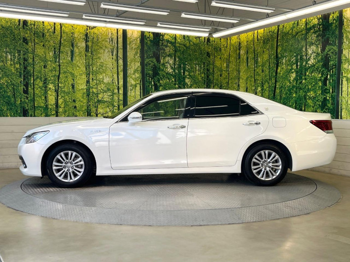 2015 Toyota Crown Hybrid DAA-AWS210 (UW-6a2b77913ffc5)[29]