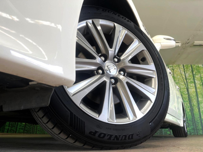 2016 Toyota Crown Hybrid DAA-AWS210 (UW-6a2b779172b2a)[4]