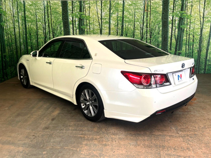 2016 Toyota Crown Hybrid DAA-AWS210 (UW-6a2b779172b2a)[25]