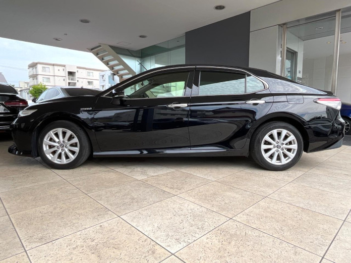 2017 Toyota Camry DAA-AXVH70 (UW-6a2b77a012ac2)[13]