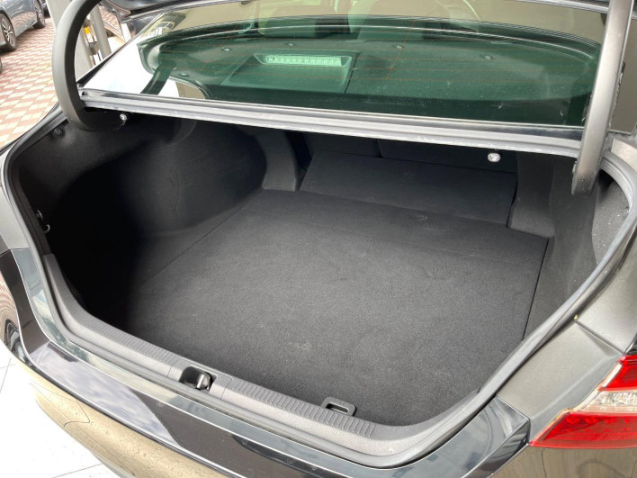 2017 Toyota Camry DAA-AXVH70 (UW-6a2b77a012ac2)[4]