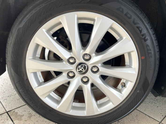 2017 Toyota Camry DAA-AXVH70 (UW-6a2b77a012ac2)[19]
