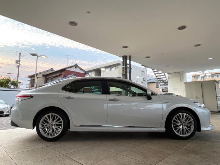 2018 Toyota Camry DAA-AXVH70 (UW-6a2b77a03120f)[24]