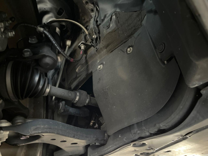 2020 Toyota Camry 6AA-AXVH70 (UW-6a2b77a27cbe1)[12]