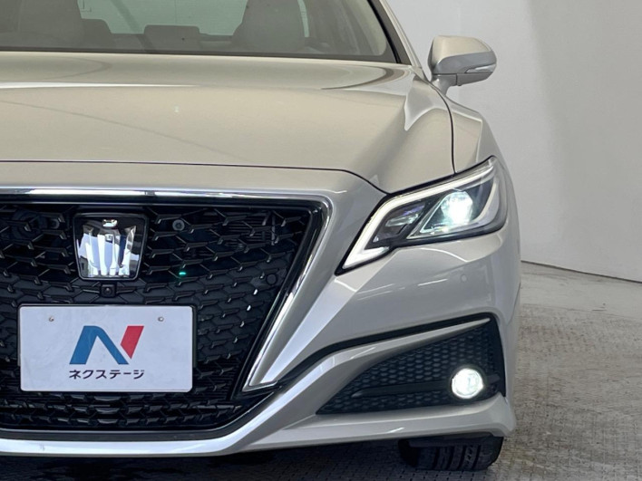 2019 Toyota Crown Hybrid 6AA-AZSH20 (UW-6a2b77a61e9b3)[10]
