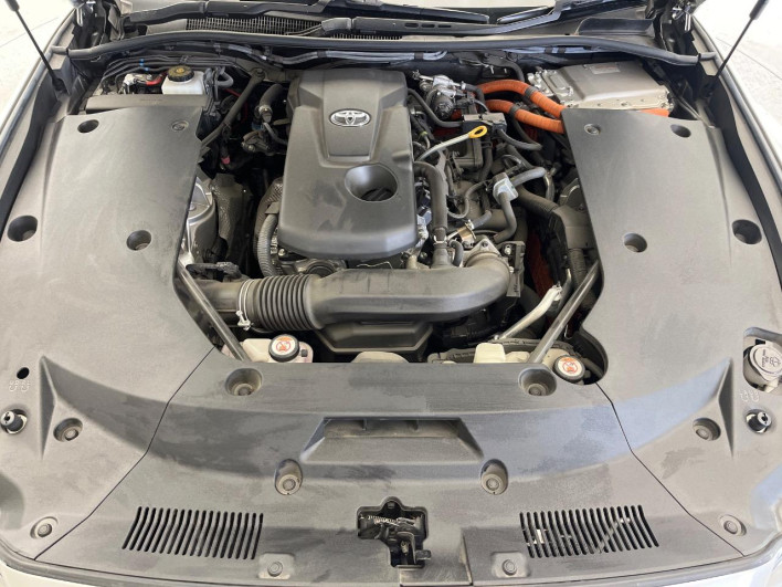 2019 Toyota Crown Hybrid 6AA-AZSH20 (UW-6a2b77a61e9b3)[4]