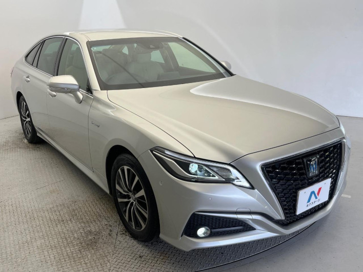 2019 Toyota Crown Hybrid 6AA-AZSH20 (UW-6a2b77a61e9b3)[11]