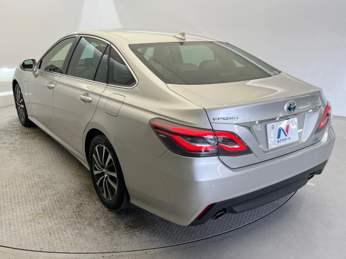 2019 Toyota Crown Hybrid 6AA-AZSH20 (UW-6a2b77a61e9b3)[25]