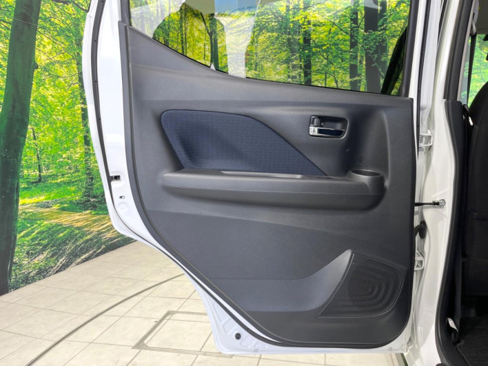 2020 Mitsubishi eK Cross 4AA-B38W (UW-6a2b77b86dea7)[7]