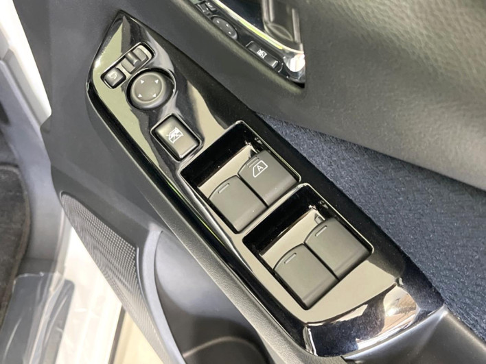 2020 Mitsubishi eK Cross 4AA-B38W (UW-6a2b77b86dea7)[27]