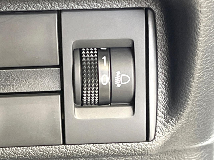2020 Mitsubishi eK Cross 4AA-B38W (UW-6a2b77b86dea7)[29]