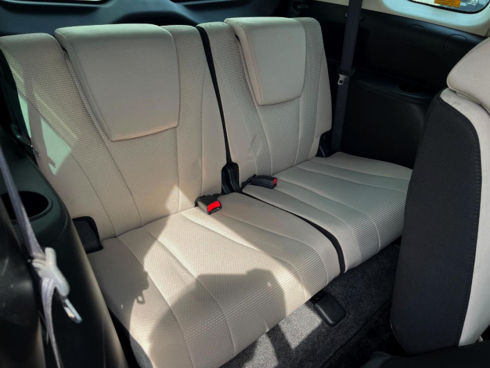 2014 Mazda Premacy DBA-CWFFW (UW-6a2b77d1392b9)[19]