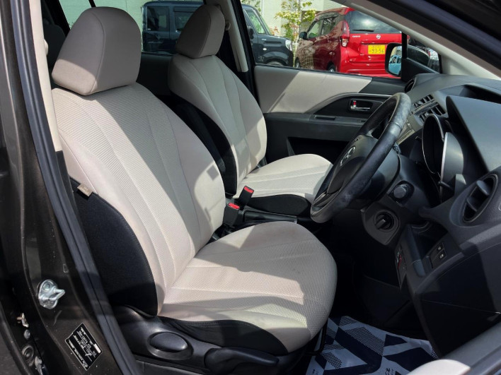 2014 Mazda Premacy DBA-CWFFW (UW-6a2b77d1392b9)[15]