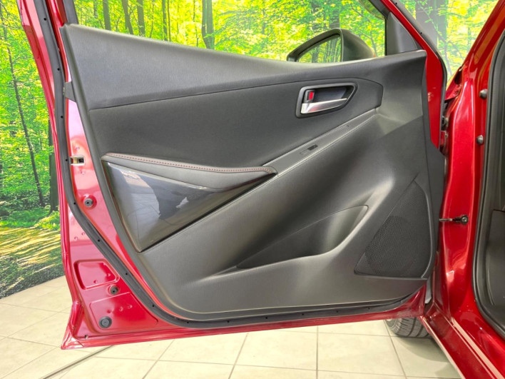 2015 Mazda Demio LDA-DJ5FS (UW-6a2b77d845442)[8]