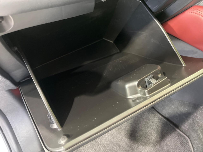 2018 Mazda CX-3 6BA-DKEAW (UW-6a2b77db91a7d)[29]