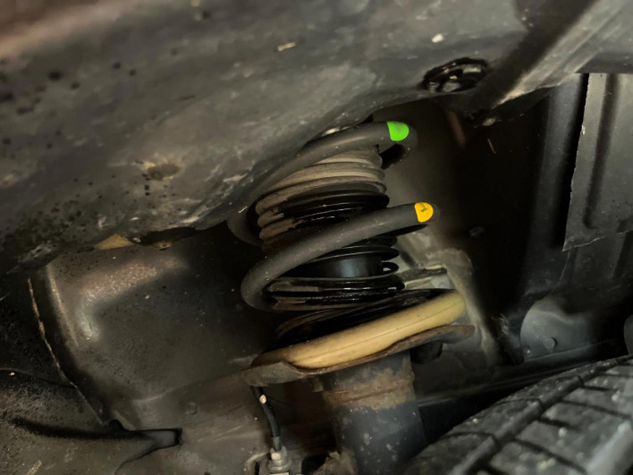 2014 Nissan Note DBA-E12 (UW-6a2b77df5986f)[24]