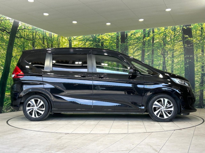 2017 Honda Freed hybrid DAA-GB7 (UW-6a2b77ec63cb2)[7]