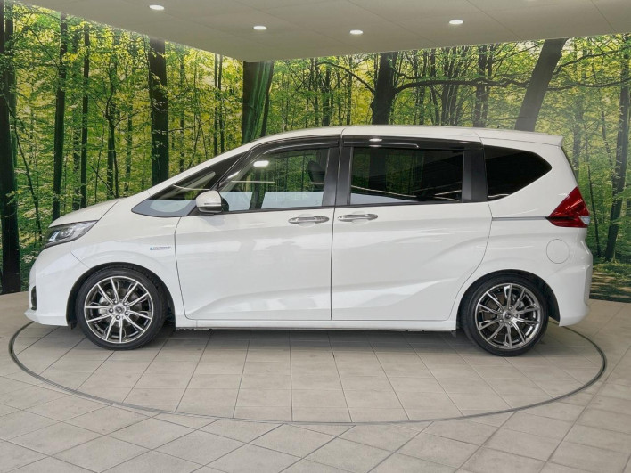 2017 Honda Freed hybrid DAA-GB7 (UW-6a2b77ec726cc)[8]
