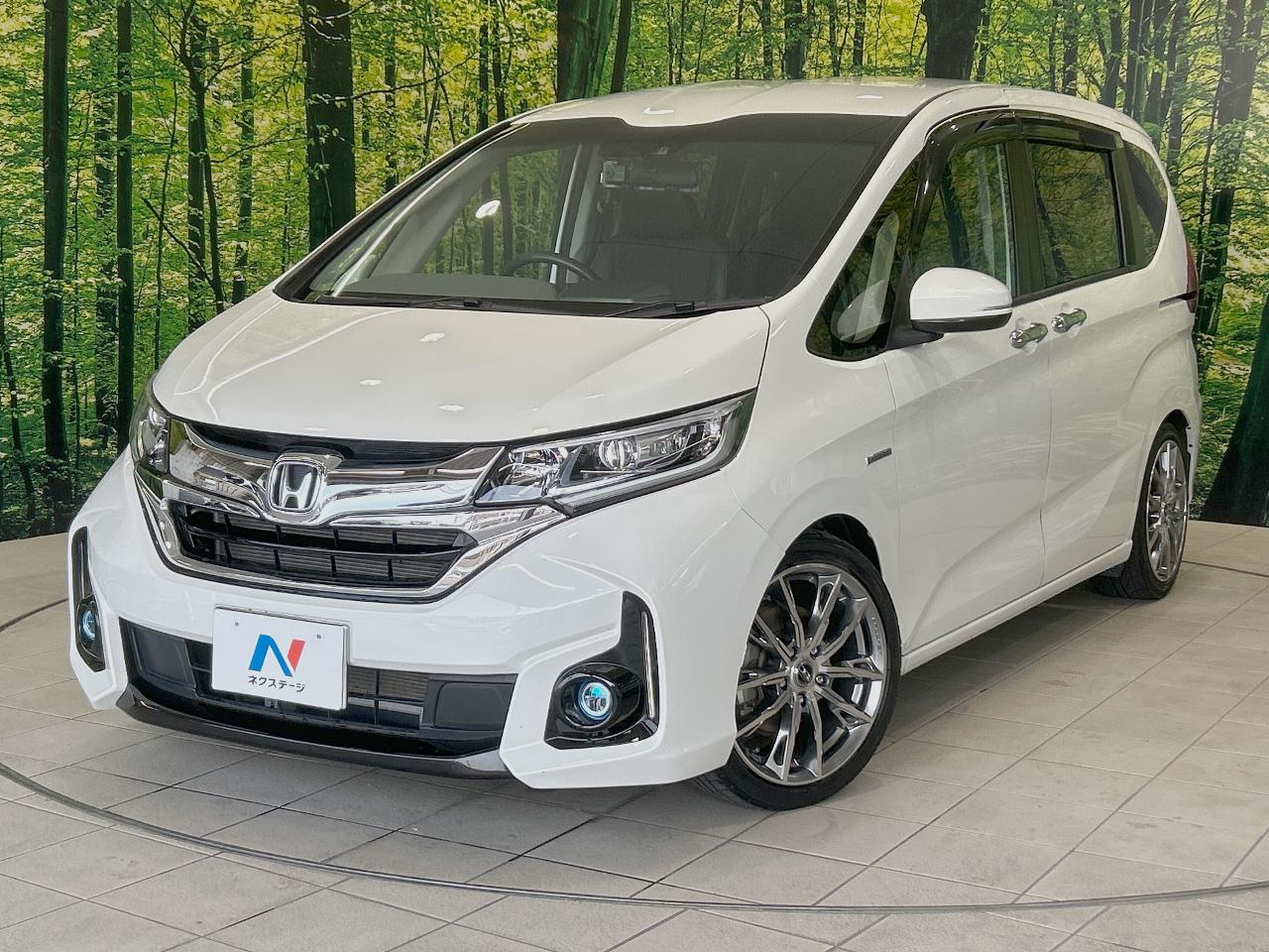 2017 Honda Freed hybrid DAA-GB7