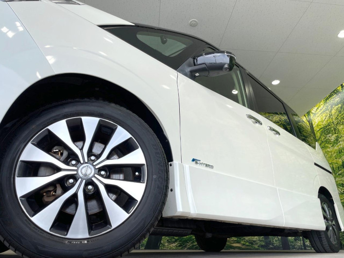 2017 Nissan Serena DAA-GFC27 (UW-6a2b77f5330cb)[17]