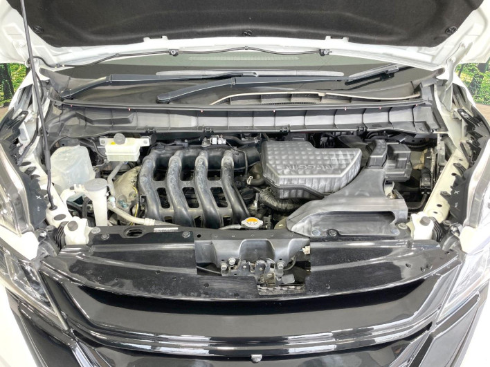 2017 Nissan Serena DAA-GFC27 (UW-6a2b77f5330cb)[16]