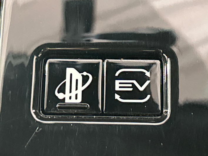 2022 Mitsubishi OUTLANDER PHEV 5LA-GN0W (UW-6a2b7800200f8)[29]