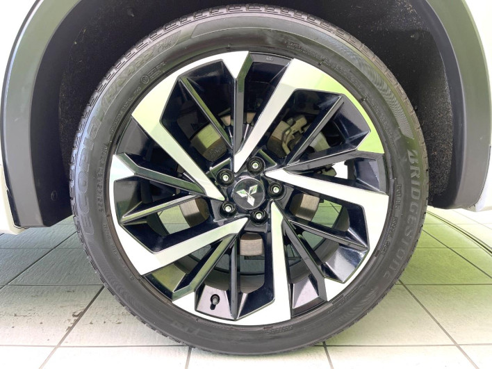 2023 Mitsubishi OUTLANDER PHEV 5LA-GN0W (UW-6a2b780046b8d)[11]