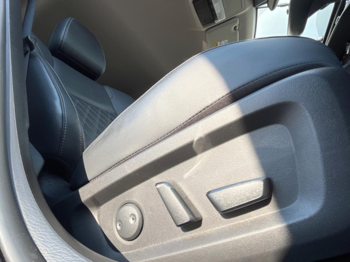 2023 Mitsubishi OUTLANDER PHEV 5LA-GN0W (UW-6a2b78006522c)[10]