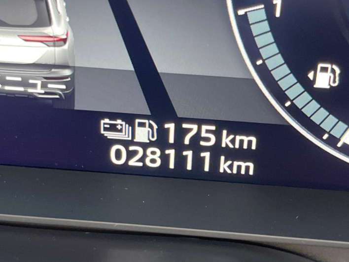 2023 Mitsubishi OUTLANDER PHEV 5LA-GN0W (UW-6a2b78006522c)[2]