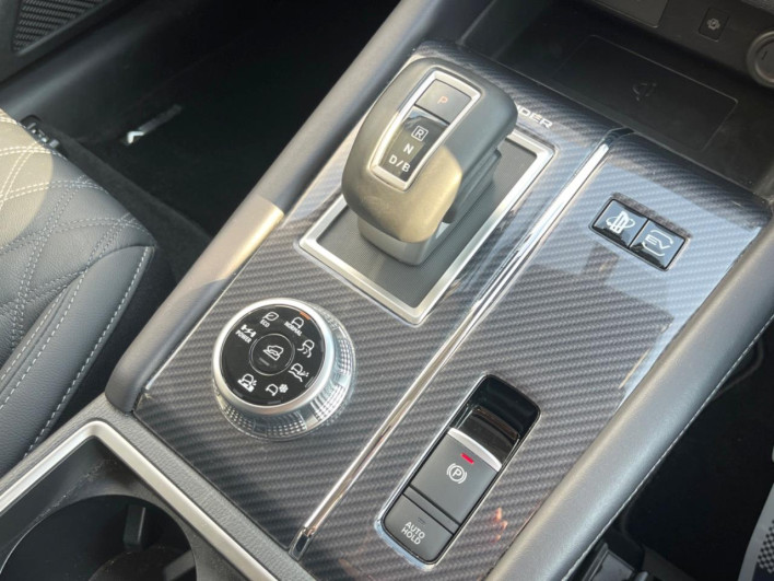 2023 Mitsubishi OUTLANDER PHEV 5LA-GN0W (UW-6a2b78006522c)[19]