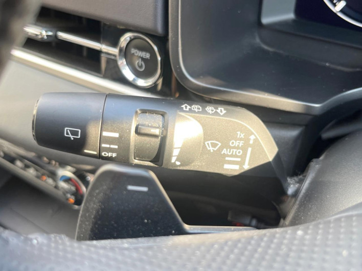 2023 Mitsubishi OUTLANDER PHEV 5LA-GN0W (UW-6a2b78006522c)[22]