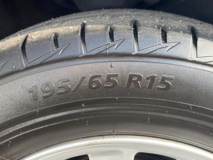 2014 Subaru Impreza Sport DBA-GP2 (UW-6a2b78018d91b)[13]