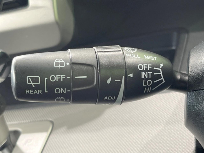 2013 Honda Freed hybrid DAA-GP3 (UW-6a2b7802a384d)[27]