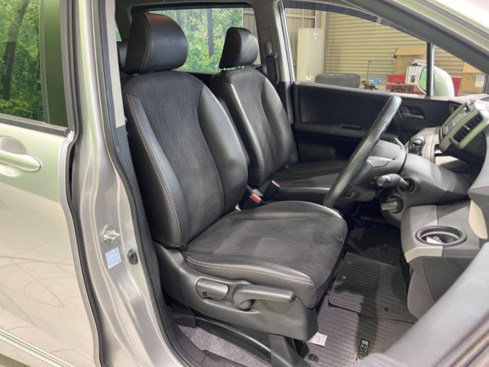 2013 Honda Freed hybrid DAA-GP3 (UW-6a2b7802a384d)[6]