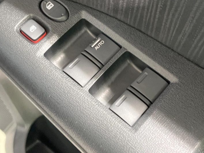 2013 Honda Freed hybrid DAA-GP3 (UW-6a2b7802a384d)[18]