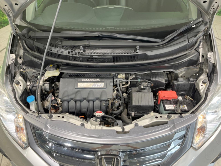 2013 Honda Freed hybrid DAA-GP3 (UW-6a2b7802a384d)[11]