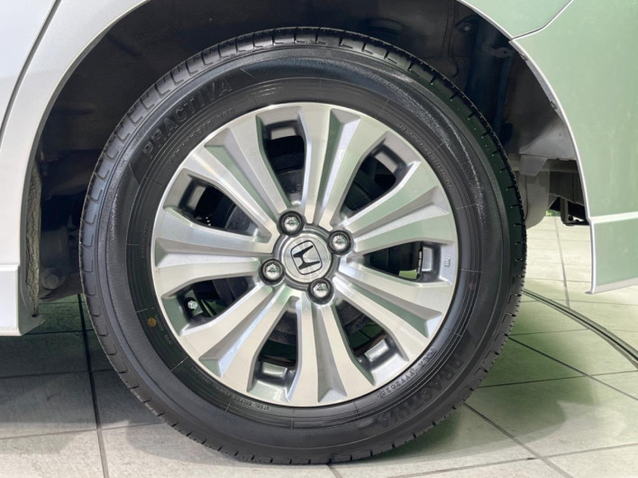 2013 Honda Freed hybrid DAA-GP3 (UW-6a2b7802a384d)[14]
