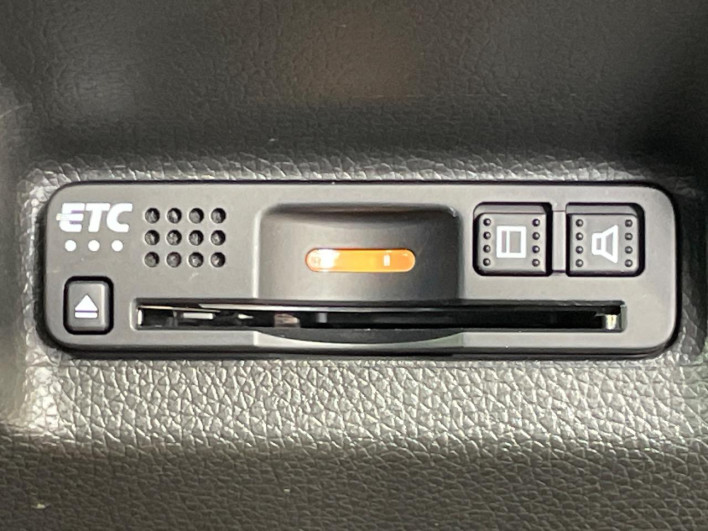 2018 Honda SHUTTLE DAA-GP7 (UW-6a2b78054ea93)[24]