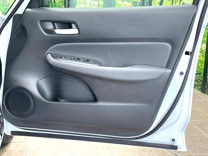 2020 Honda Fit 6AA-GR3 (UW-6a2b7806474fd)[7]