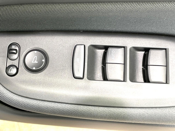 2020 Honda Fit 6AA-GR3 (UW-6a2b7806474fd)[8]