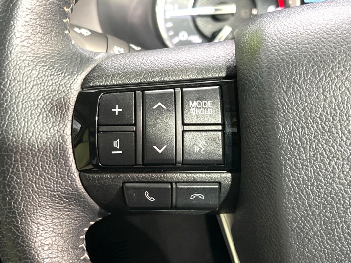 2022 Toyota Hilux 3DF-GUN125 (UW-6a2b78154699d)[24]
