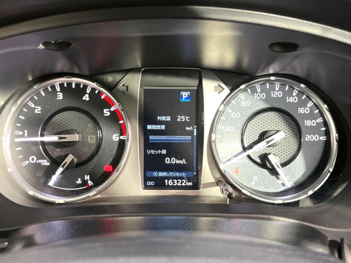2022 Toyota Hilux 3DF-GUN125 (UW-6a2b78154699d)[21]