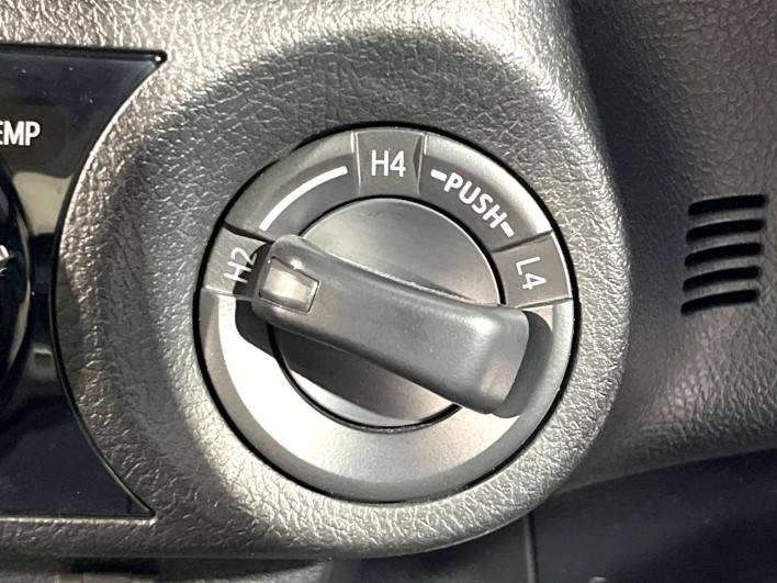 2022 Toyota Hilux 3DF-GUN125 (UW-6a2b78154699d)[28]