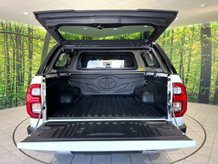 2022 Toyota Hilux 3DF-GUN125 (UW-6a2b78154699d)[9]