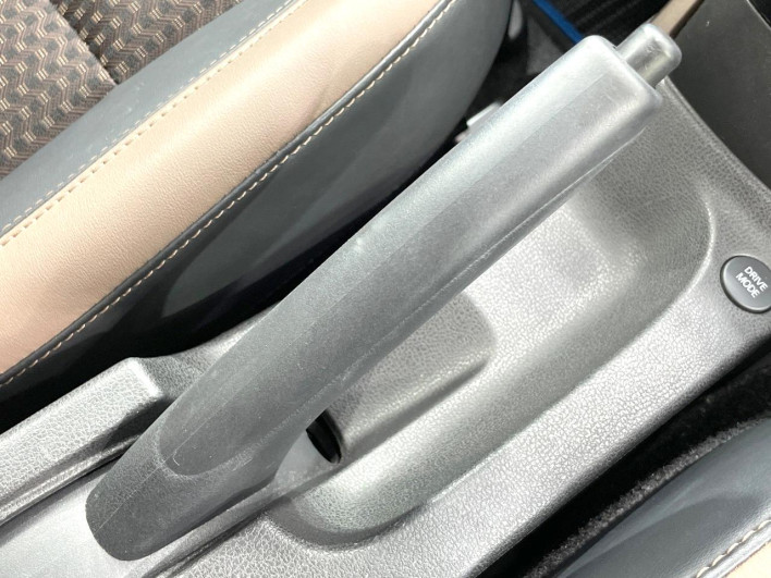 2018 Nissan Note DAA-HE12 (UW-6a2b781d52df6)[23]