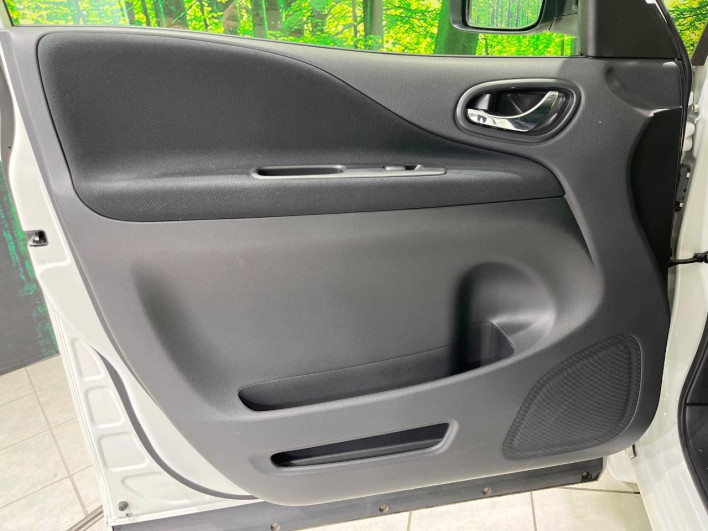 2013 Nissan Serena DAA-HFC26 (UW-6a2b7822769b3)[26]