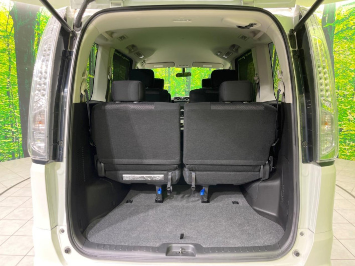 2013 Nissan Serena DAA-HFC26 (UW-6a2b7822769b3)[29]