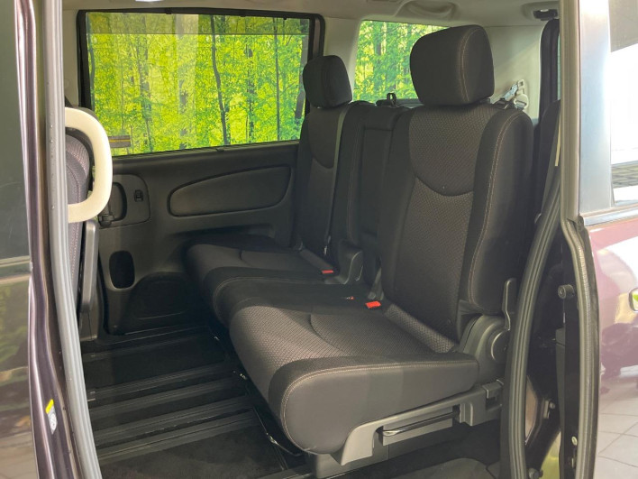 2013 Nissan Serena DAA-HFC26 (UW-6a2b78228d5f4)[8]