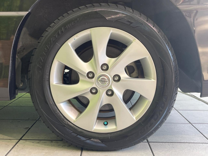 2013 Nissan Serena DAA-HFC26 (UW-6a2b78228d5f4)[4]